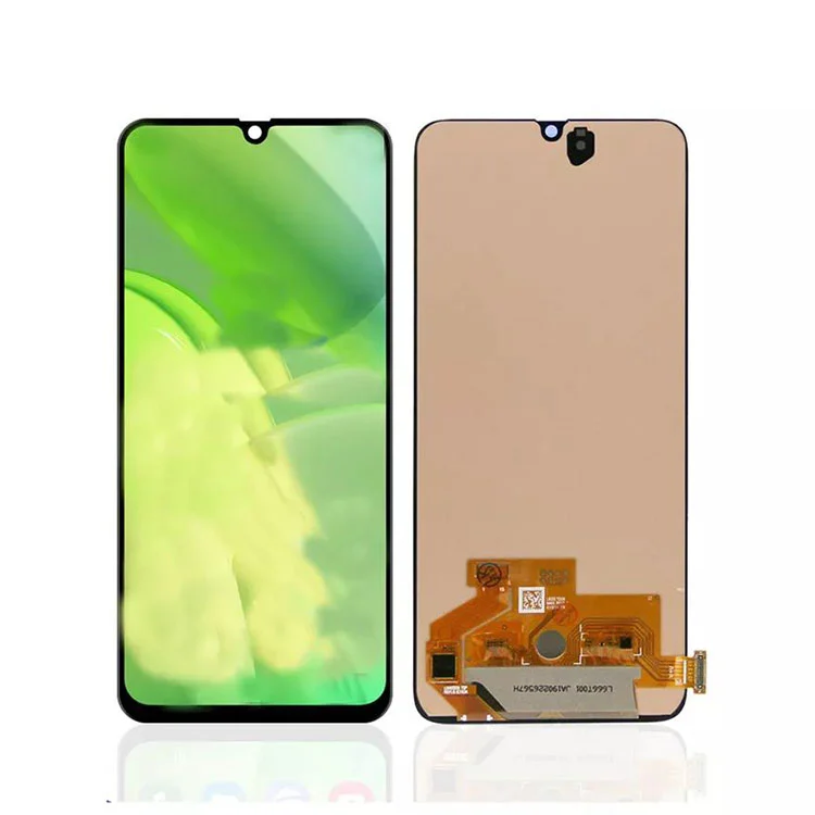 Breithe le hathsholáthar Samsung LCD nach maireann?