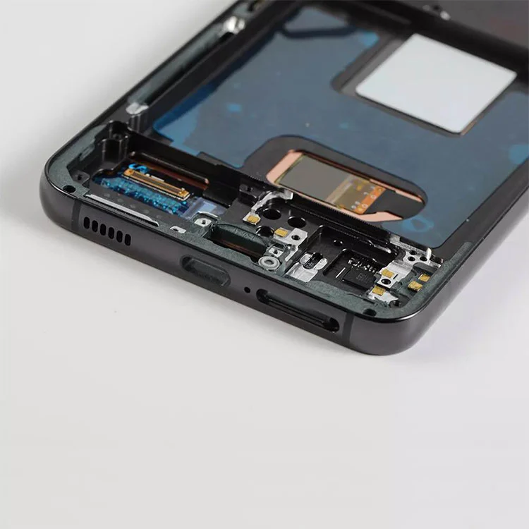 Scáileáin LCD S22